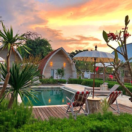 La Roja Bungalows Batununggul エクステリア 写真