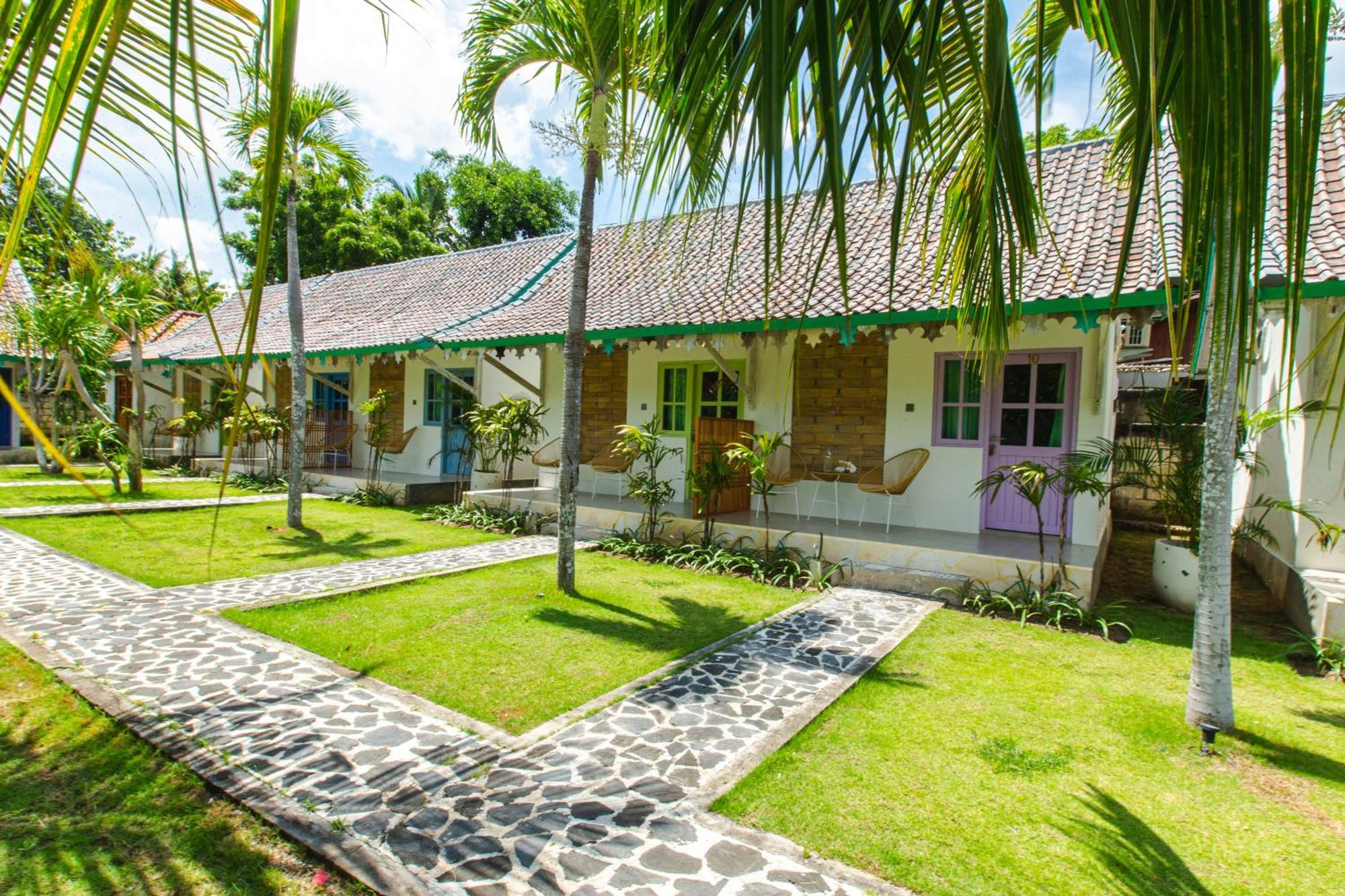La Roja Bungalows Batununggul エクステリア 写真