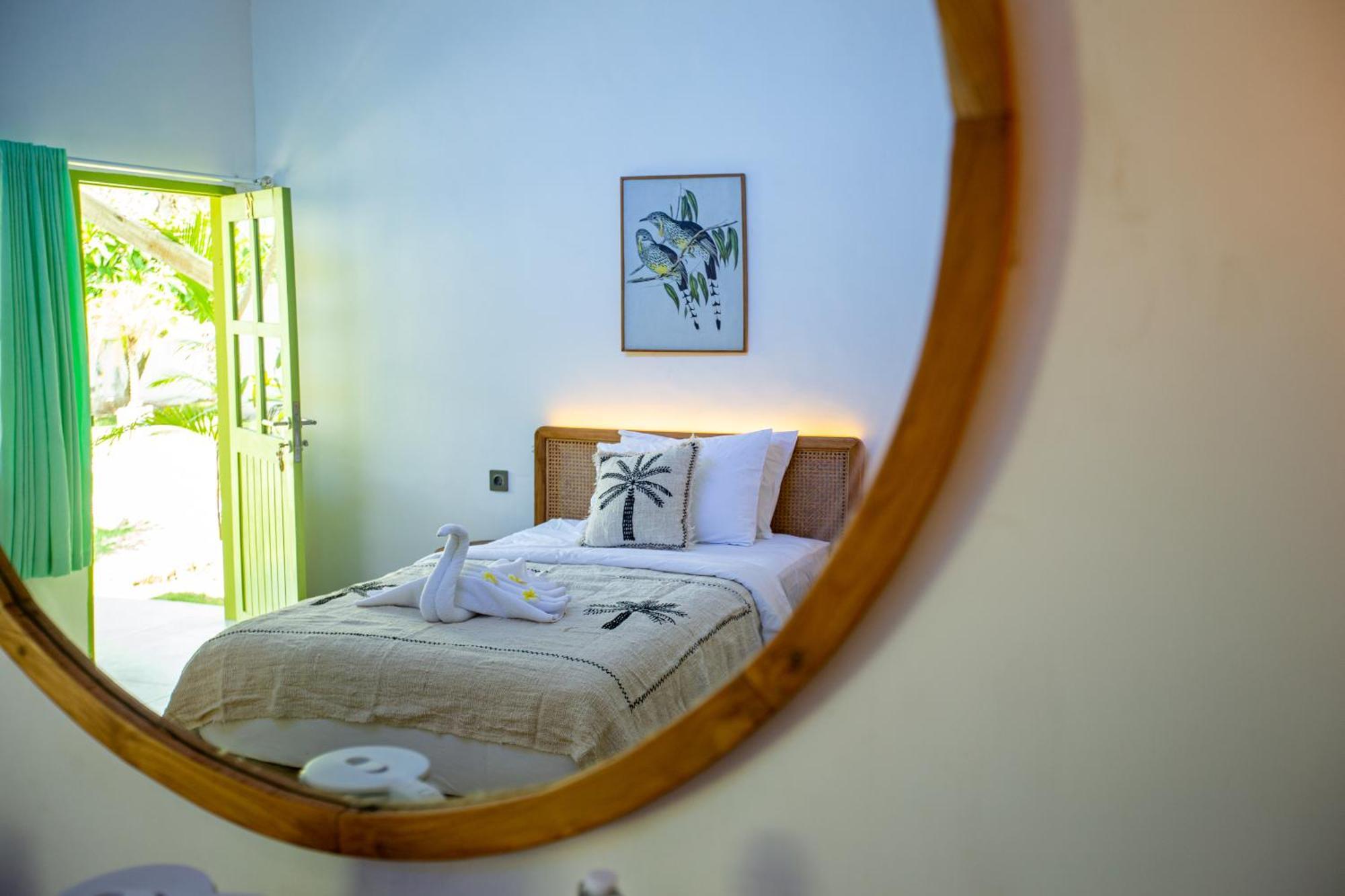 La Roja Bungalows Batununggul エクステリア 写真