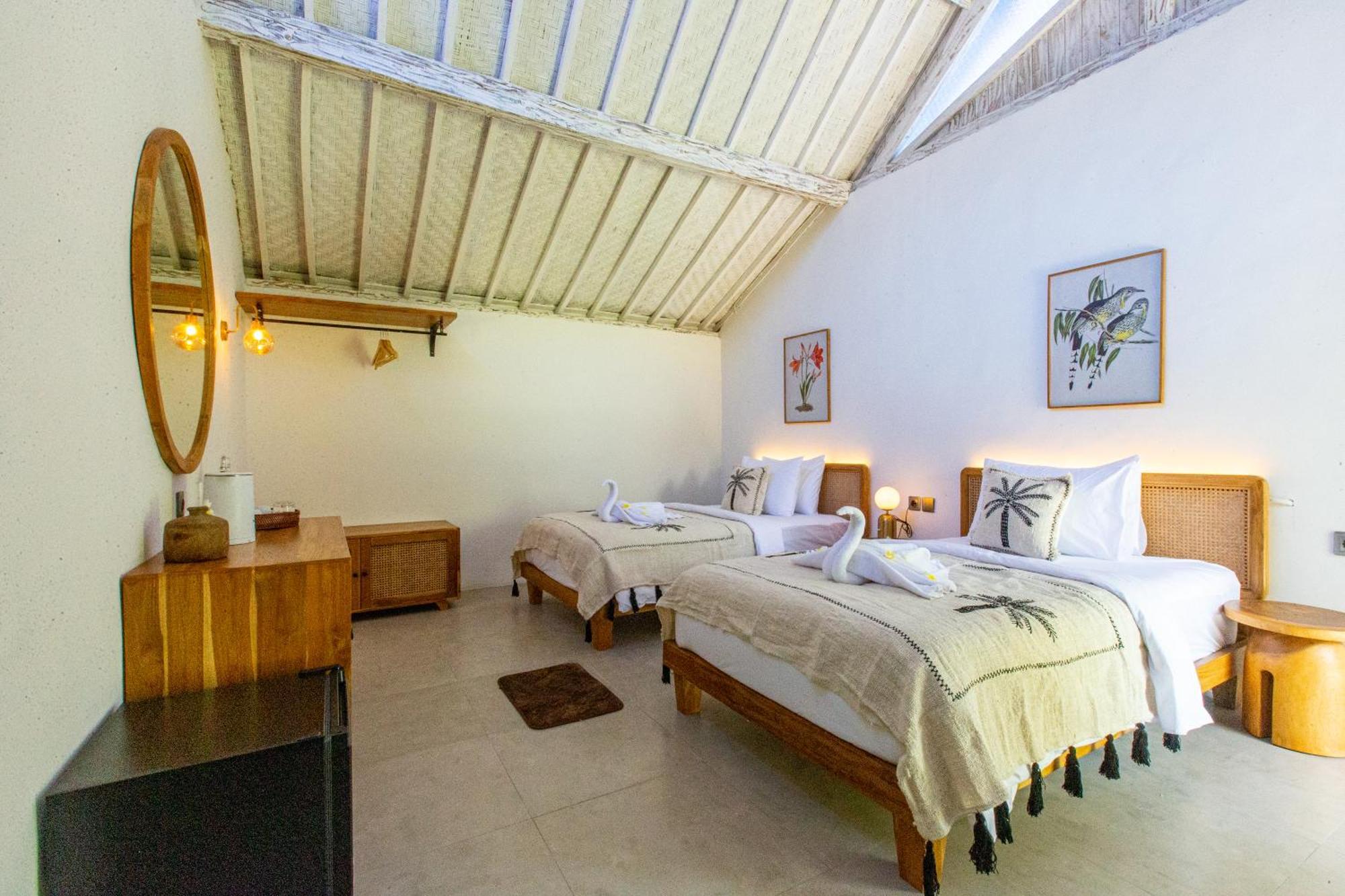 La Roja Bungalows Batununggul エクステリア 写真