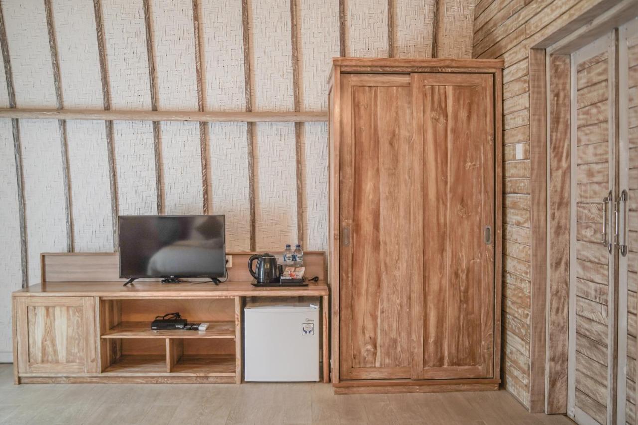 La Roja Bungalows Batununggul エクステリア 写真