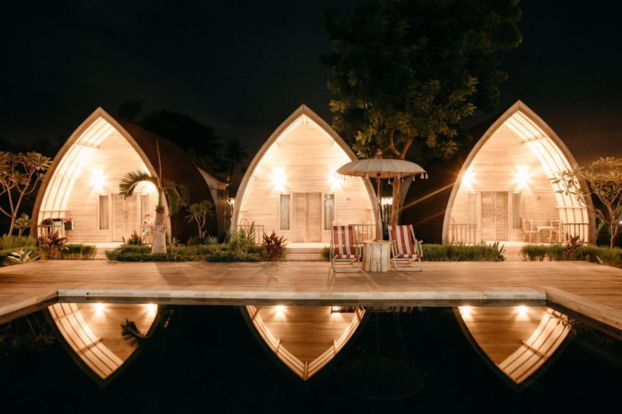 La Roja Bungalows Batununggul エクステリア 写真